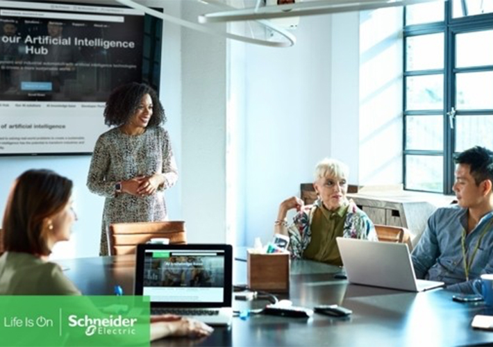 foto noticia Schneider Electric acelera su estrategia de IA a escala, con un sólido progreso en su primer año.